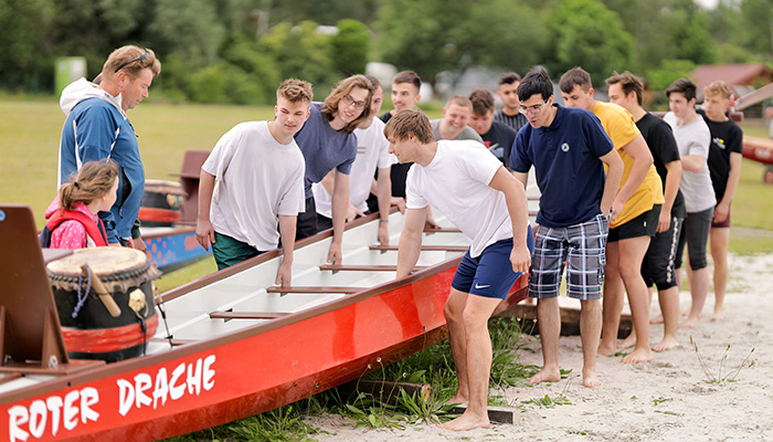 Die Vorbereitungen am Hasselbacher See laufen. Das Rennen kann beginnen!